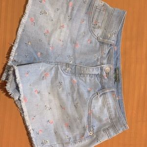 Denim shorts- NEW!